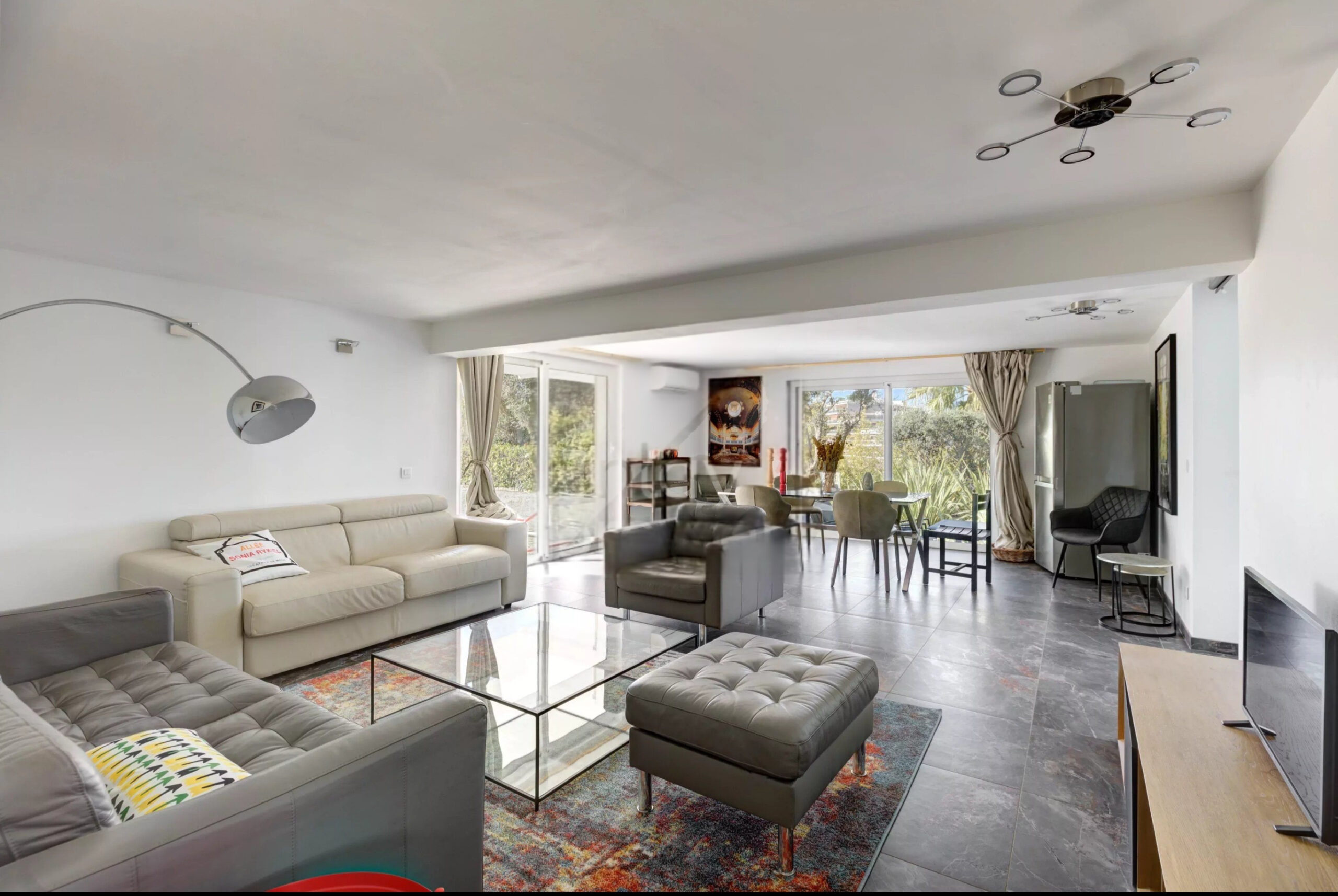 Photo d'un salon positionné à Cannes